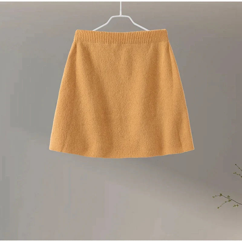 סט שני חלקים סרוג חולצת אובר סייז וחצאית מיני - יעלה