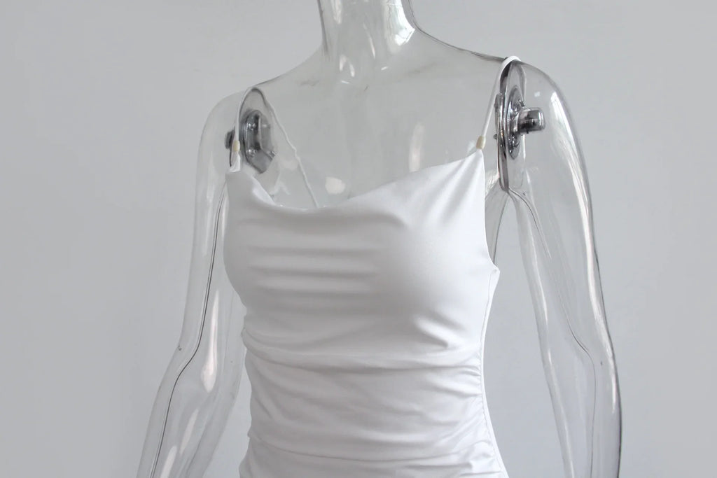 שמלת מיני צמודה בעיטור שסע קטן - ANGEL