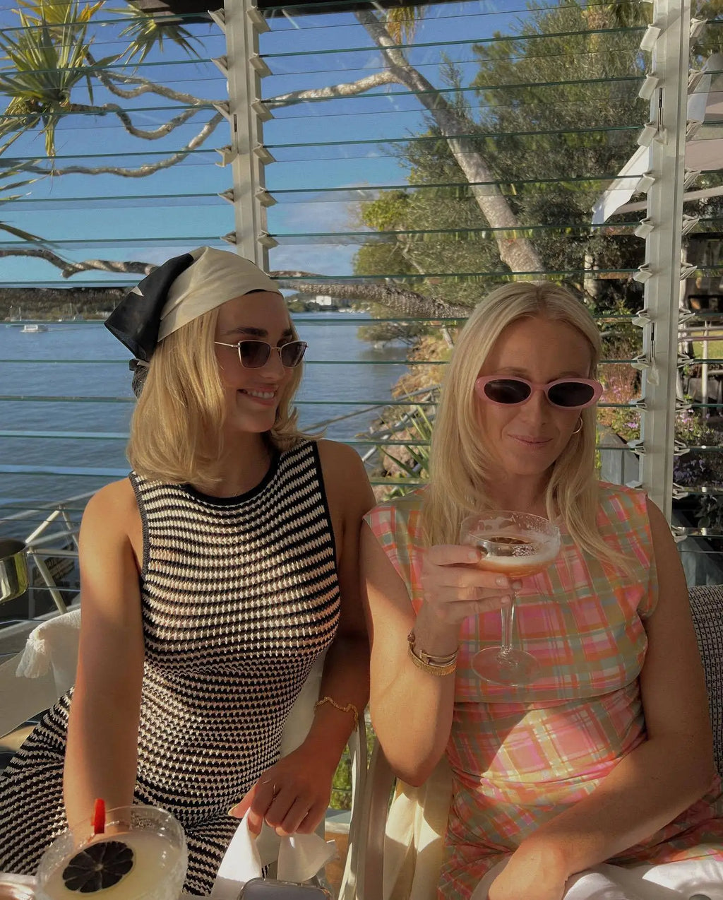 שמלת מקסי סרוגה פסים שחור לבן - אריקה