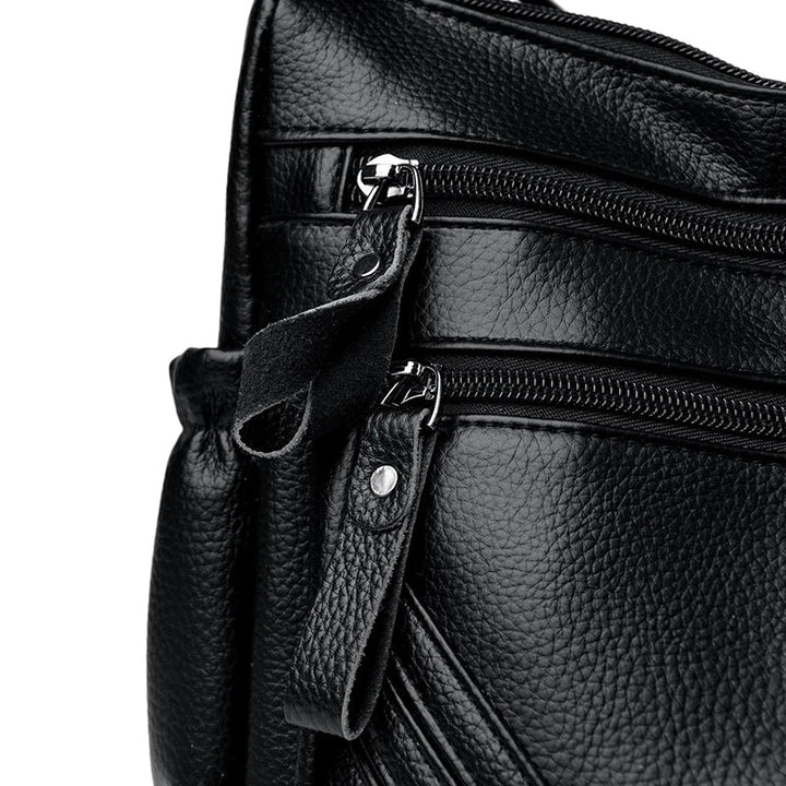 Leather bag with comfortable design - various storage compartments