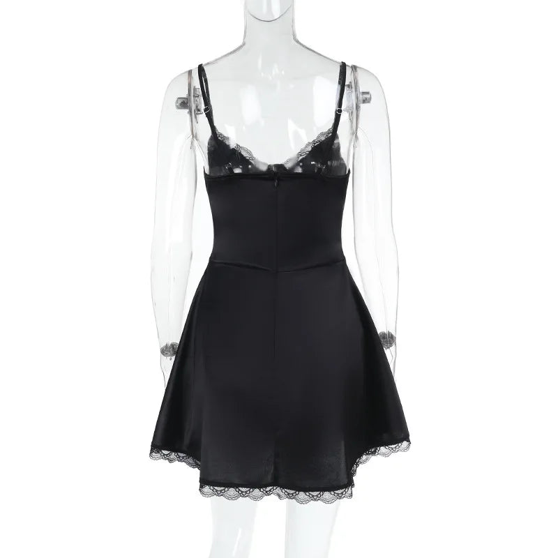 שמלת מיני סאטן בגזרת A בעיטור תחרה - Meilani