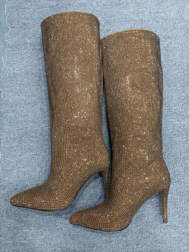 מגפי עקב שפיץ גבוהים בעיצוב זרקונים מנצנצים - Josie