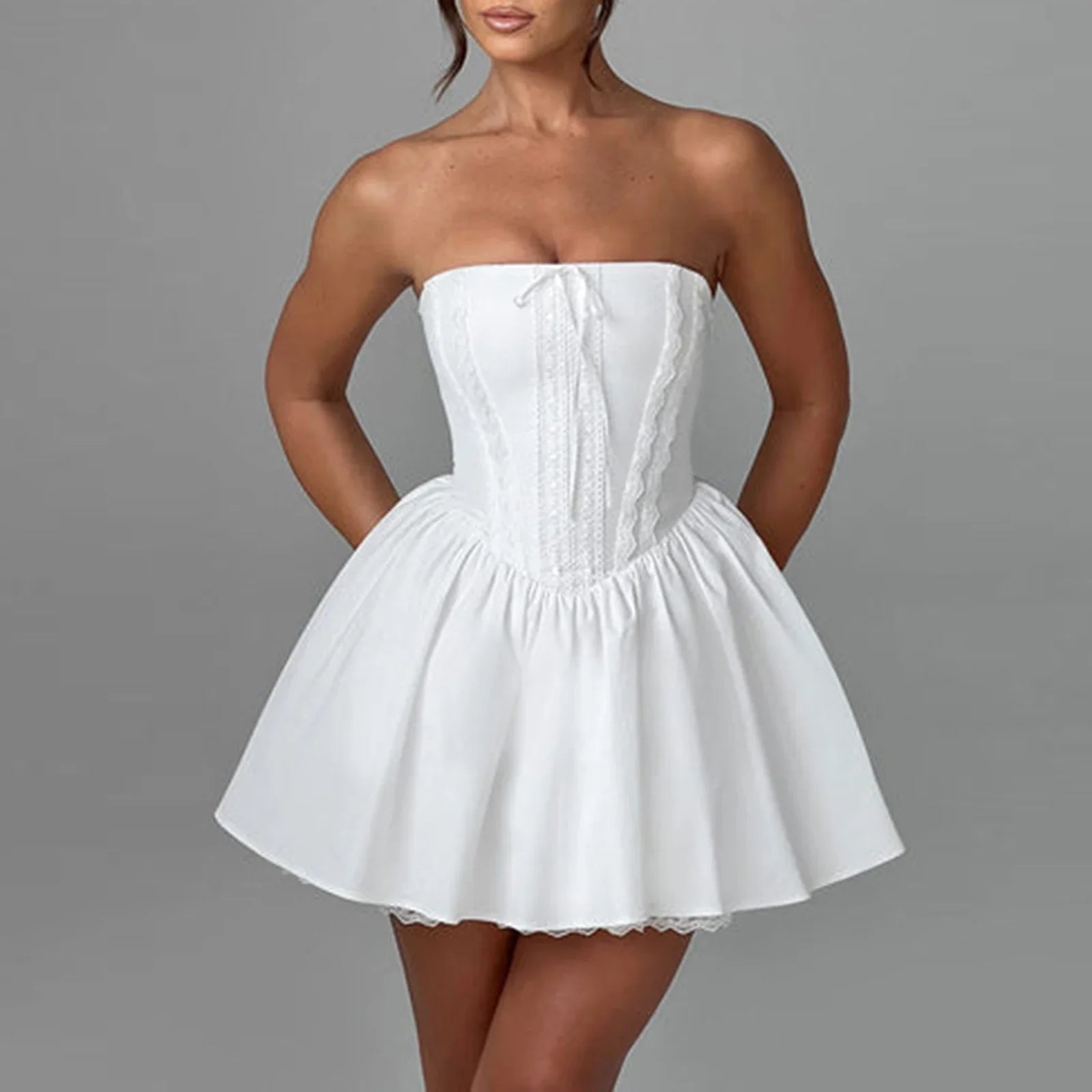 שמלת מיני בגזרת A קשירה בגב להצמדה במותן סטייל כפרי - Reya