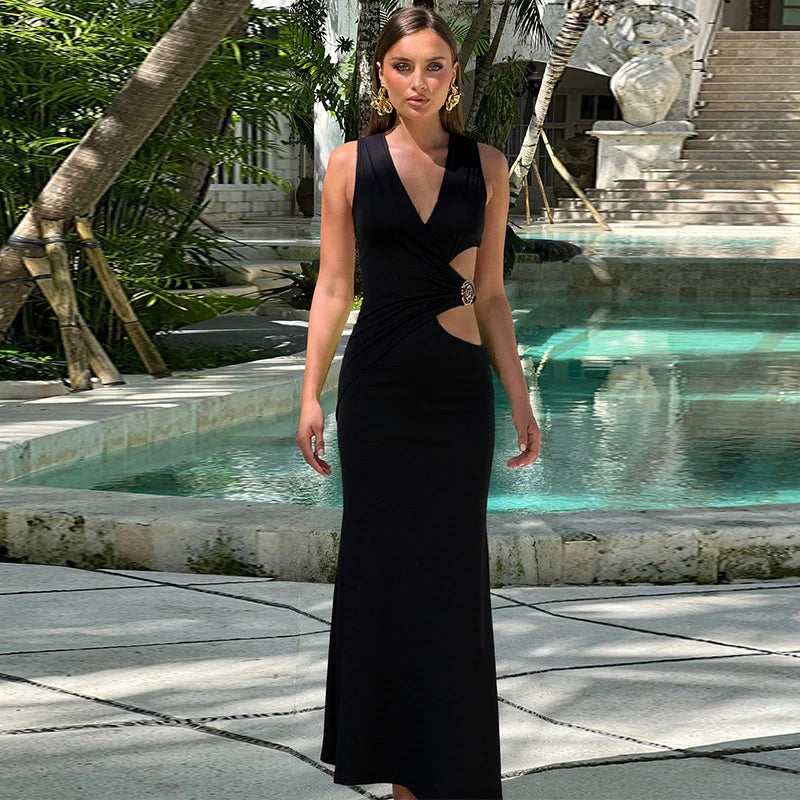 שמלת מקסי בעיצוב פתח בעיטור אבזם - ג'ני