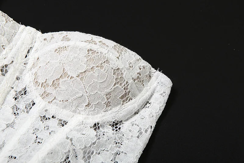 סט שני חלקים חצאית סאטן ומחוך סטרפלס תחרה - אריזונה