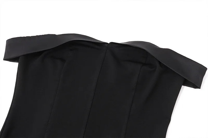 שמלת מיני בעיטור קטיפה כתפיים חשופות - אסטפניה