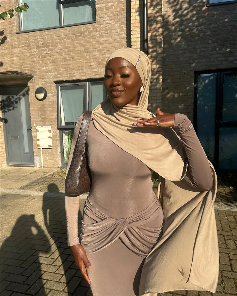 שמלת מקסי צנועה בעיצוב קיפולים - נויה