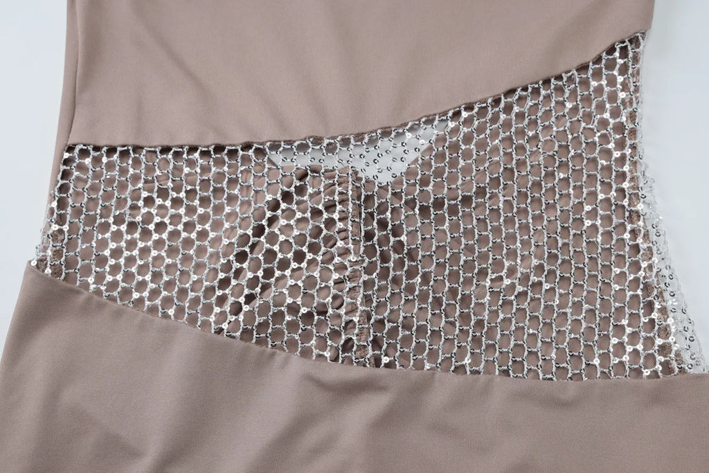 שמלת מיני צווארון נופל בעיצוב רשת זרקונים מנצנצים כיווצים בישבן קשירה בצוואר - Linda