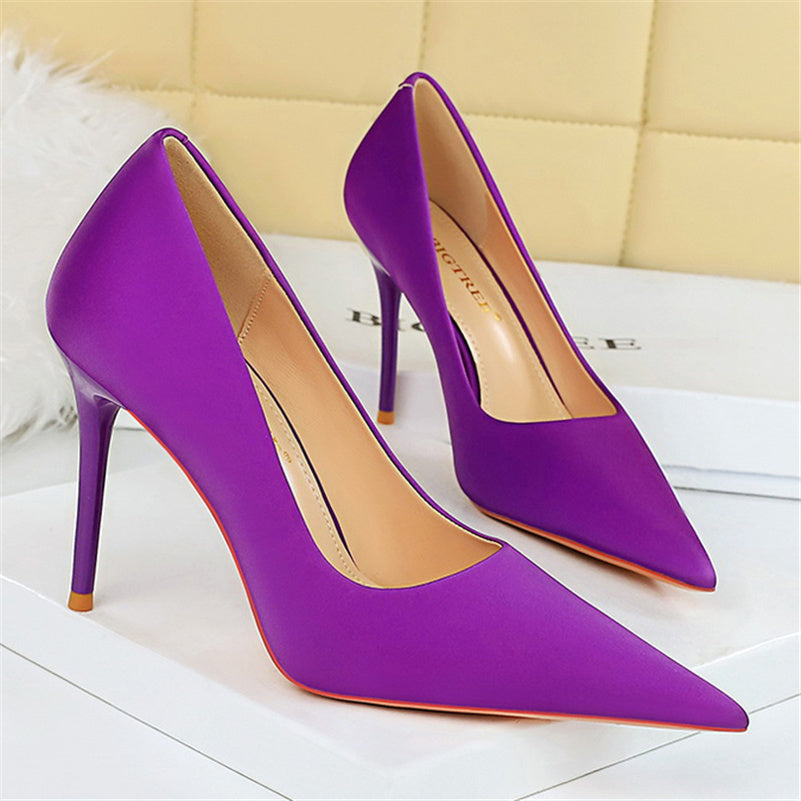 נעלי עקב שפיץ סאטן - מריסה