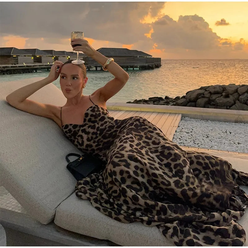 שמלת מקסי מנומרת בגזרת A - Milani