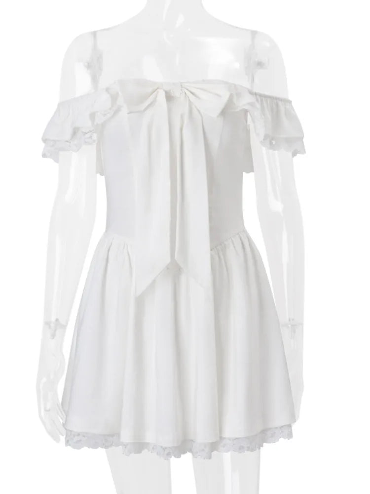 שמלת מיני בעיצוב כפרי כתפיים חשופות בעיטור תחרה - לאלי