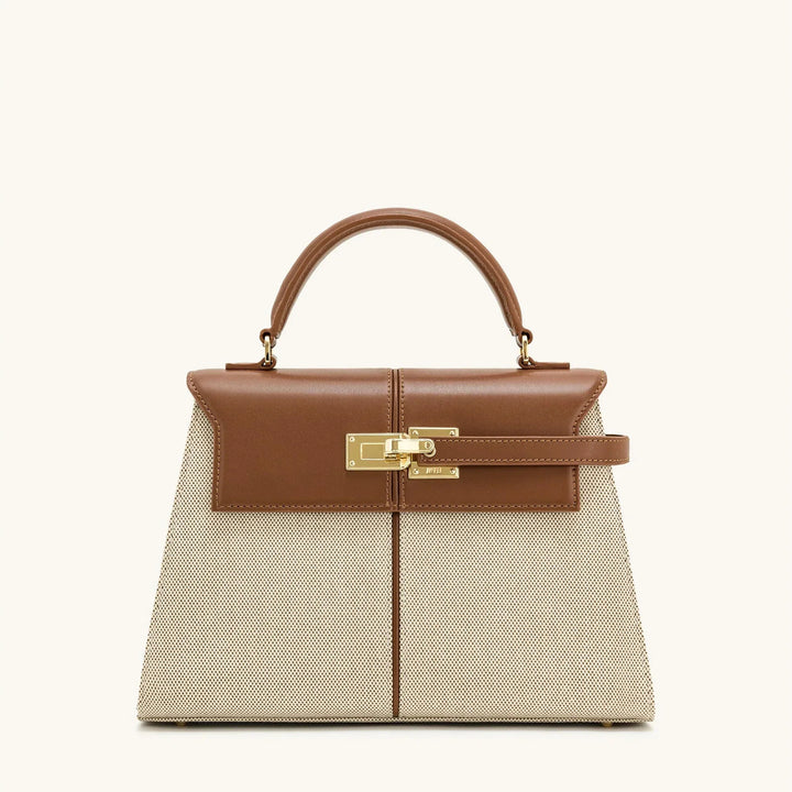 Leather bag with luxury design