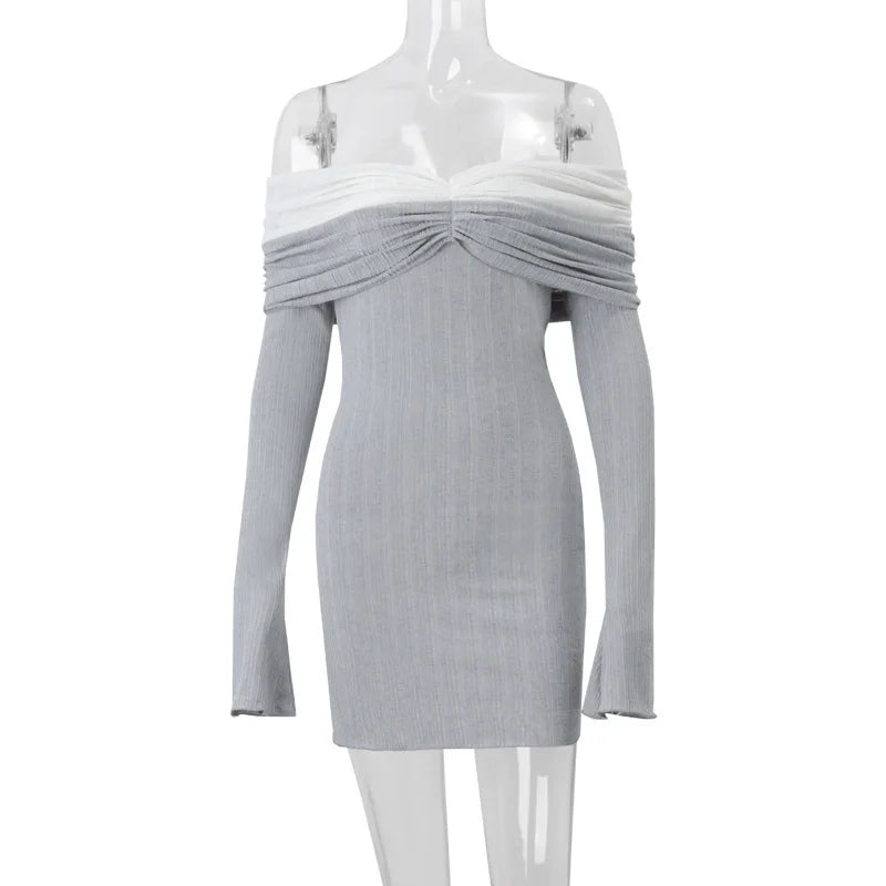 שמלת מיני סרוגה כתפיים חשופות בעיצוב כיווצים שרוולי פעמון - בל