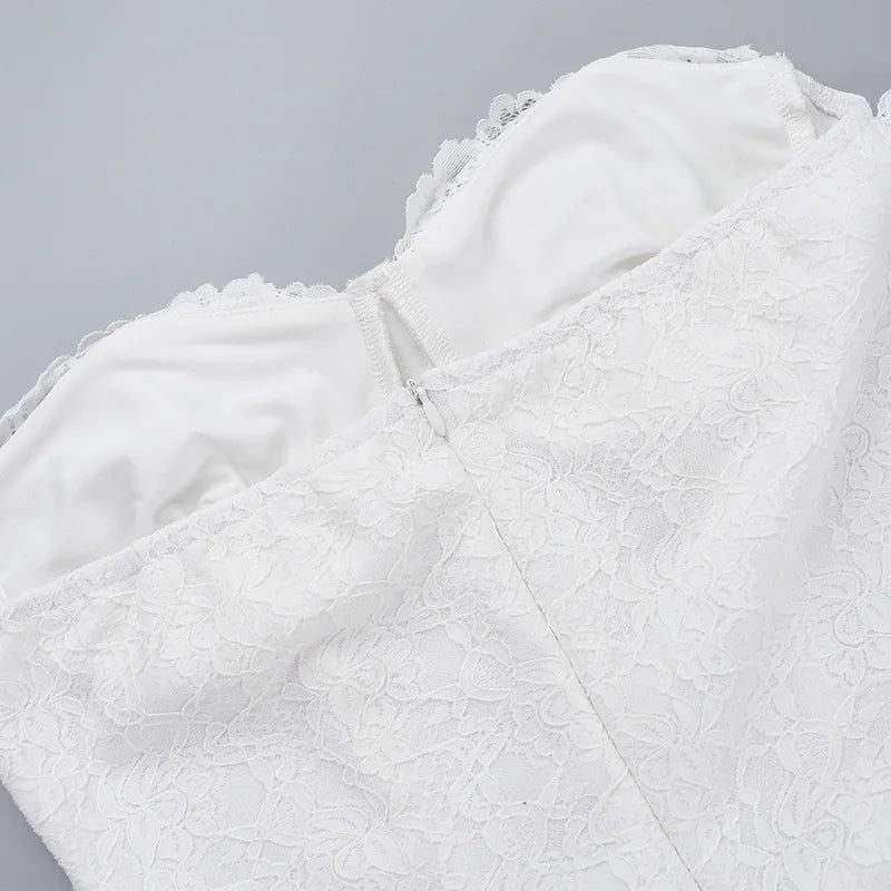 שמלת מיני תחרה צמודה בעיצוב מחוך כתפיות נופלות - פייסיס