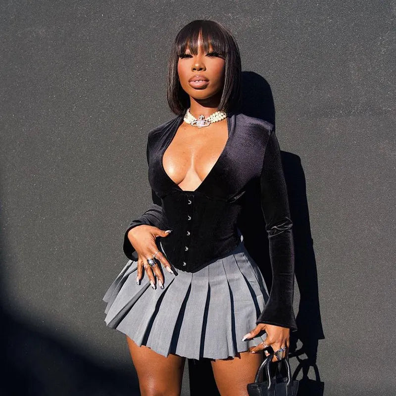 חולצת קטיפה צמודה בעיטור כפתורים - אפרודיטה