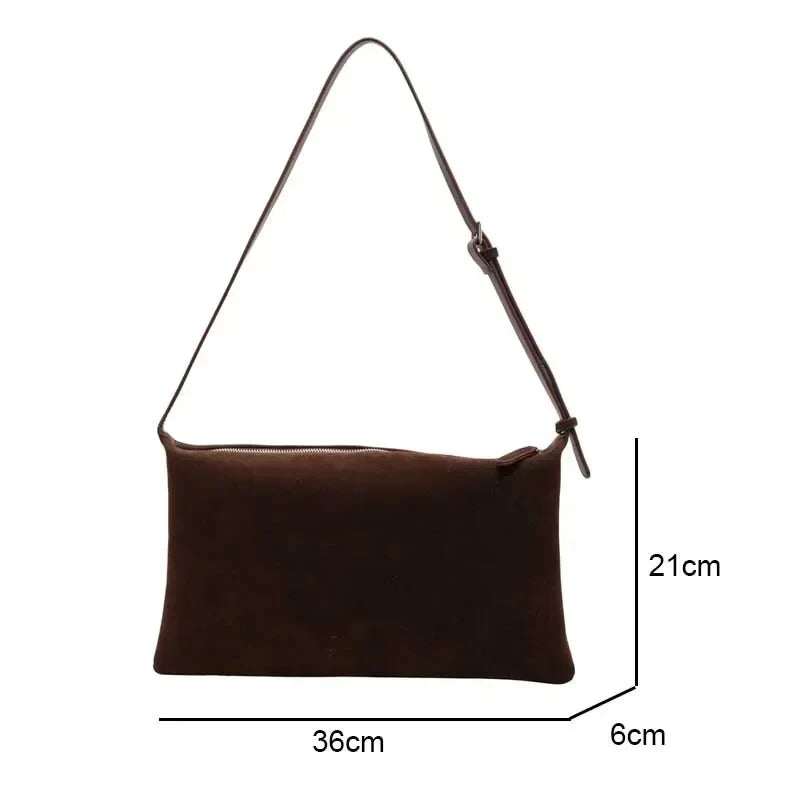 Suede bag with classic design