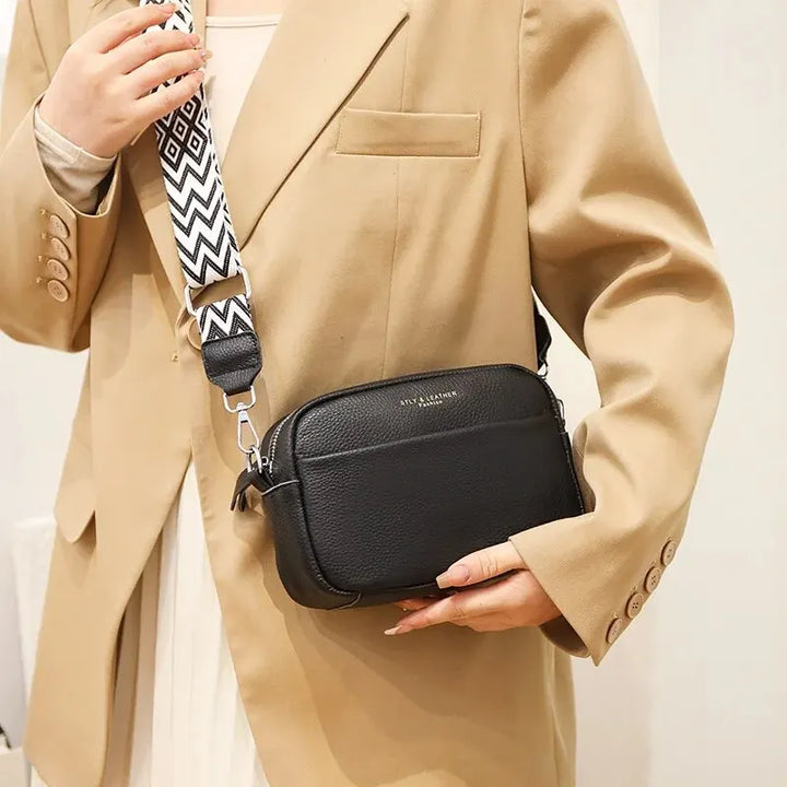 Leather bag with special strap design