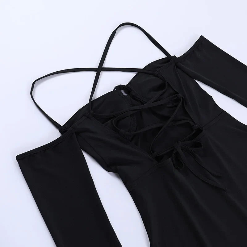 שמלת מיני כתפיים חשופות בעיטור קשירה בחזה - רומי