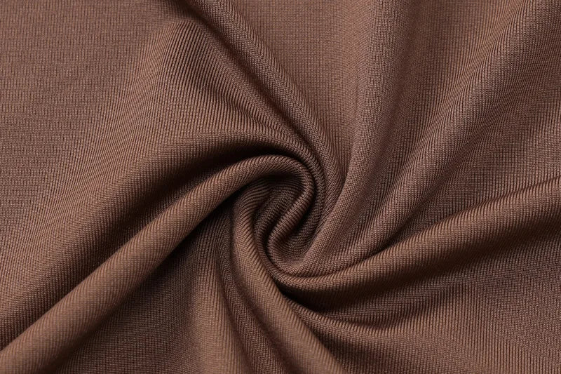 שמלת מיני מחשוף עמוק נופל בעיצוב אסימטרי - קורל