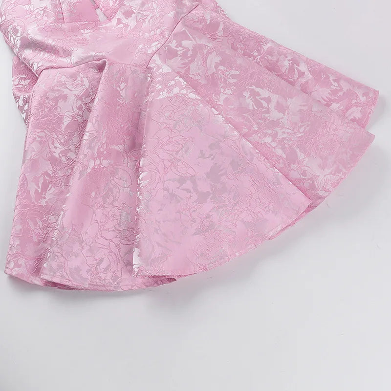 שמלת מיני רקמת איורי פרחים בגזרת A בעיטור פפיון בגב בעיצוב קשירה בגב להצמדה במותן וקשירה בצוואר - Pearl