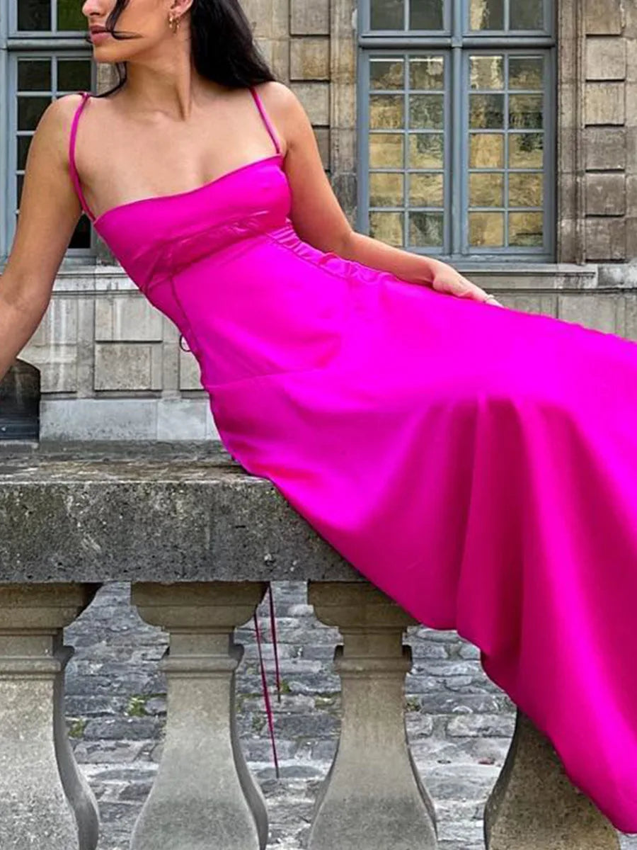 שמלת מקסי סאטן קשירה בגב להצמדה במותן - Lilia