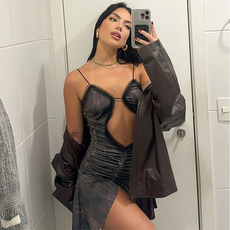 שמלת מיני מלמלה בעיצוב פתח גב פתוח - טייט