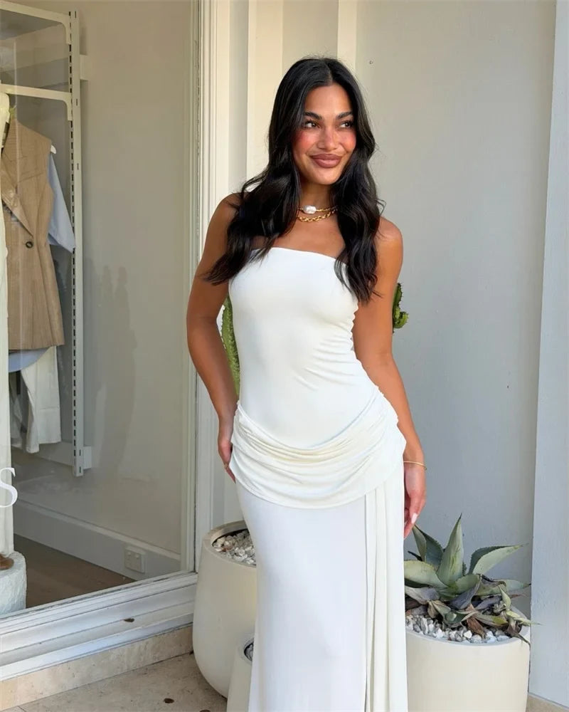 Strapless maxi dress with a slit and pleated design - Tayera