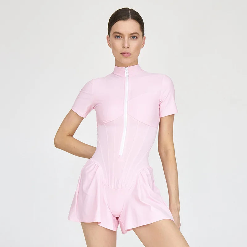 אוברול ספורטיבי קצר בגזר מחוך סגירת רוכסן קדמי - Averie