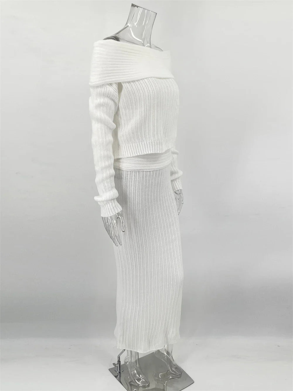 סט סריג שני חלקים חולצת כתפיים חשופות וחצאית מקסי - אילונה