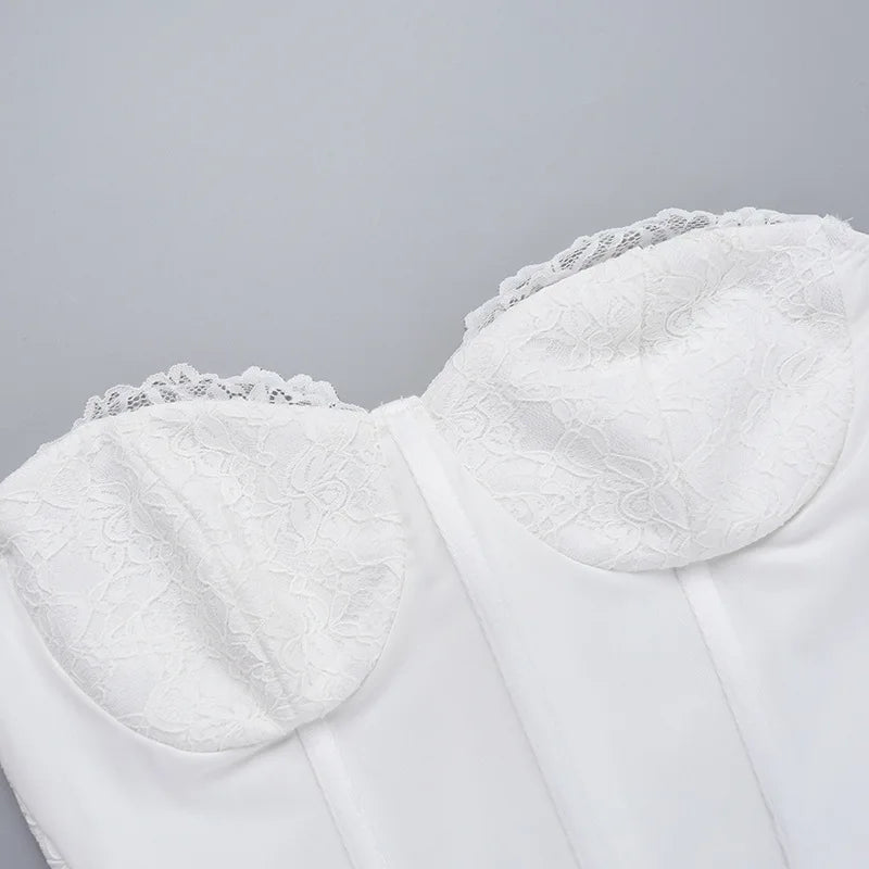 שמלת מיני תחרה צמודה בעיצוב מחוך כתפיות נופלות - פייסיס