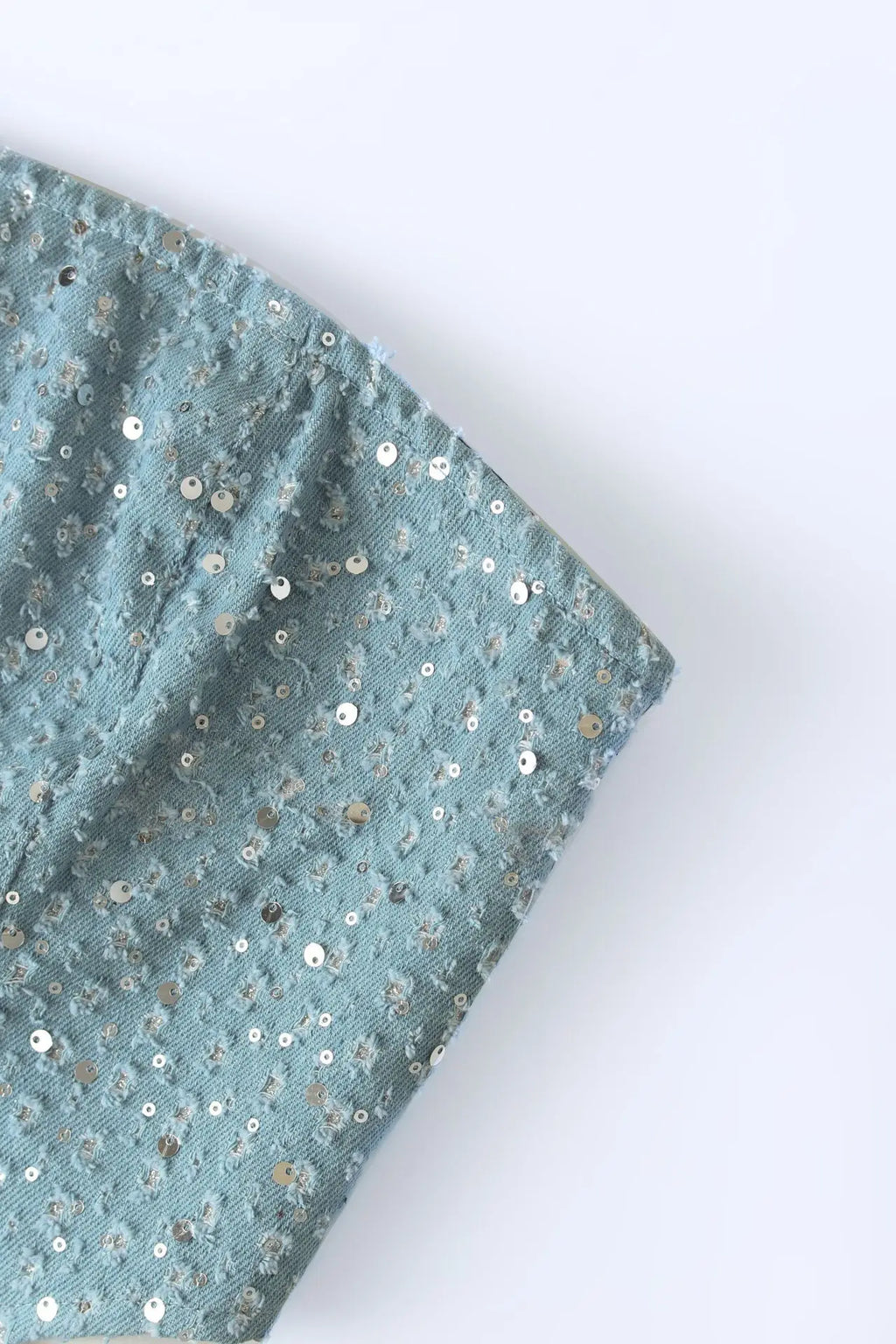 חליפת דנים 2 חלקים מנצנצת בעיטור פייטים טופ סטרפלס וחצאית מיני / מכנסיים גזרה נמוכה - ג'יי