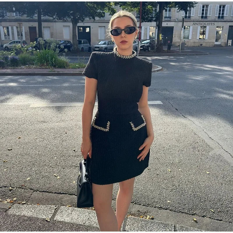 שמלת מיני אלגנטית שרוול קצר/ארוך סגנון מחויט בד ארוג בעיטור נצנצים ופנינים - Lucia