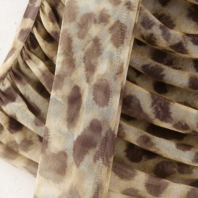 סט שיפון שני חלקים טופ סטרפלס וחצאית מידי בעיטור צעיף תואם - לירי