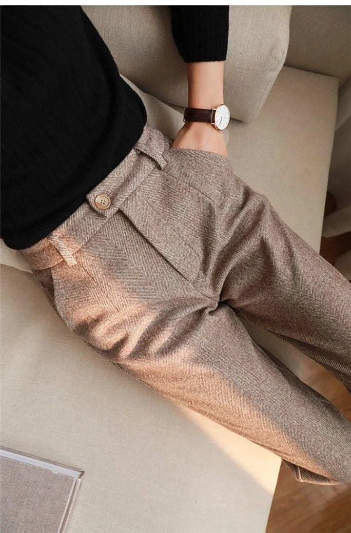 Pencil-cut wool pants