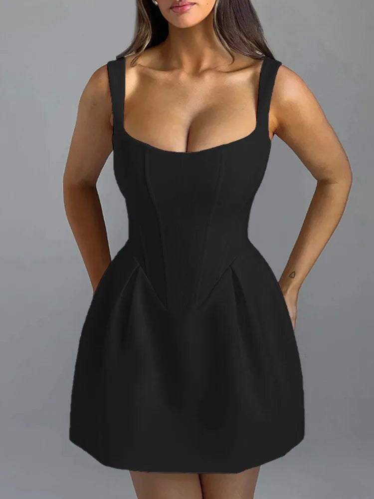 שמלת מיני בגזרת A בעיצוב מחוך - קטיה