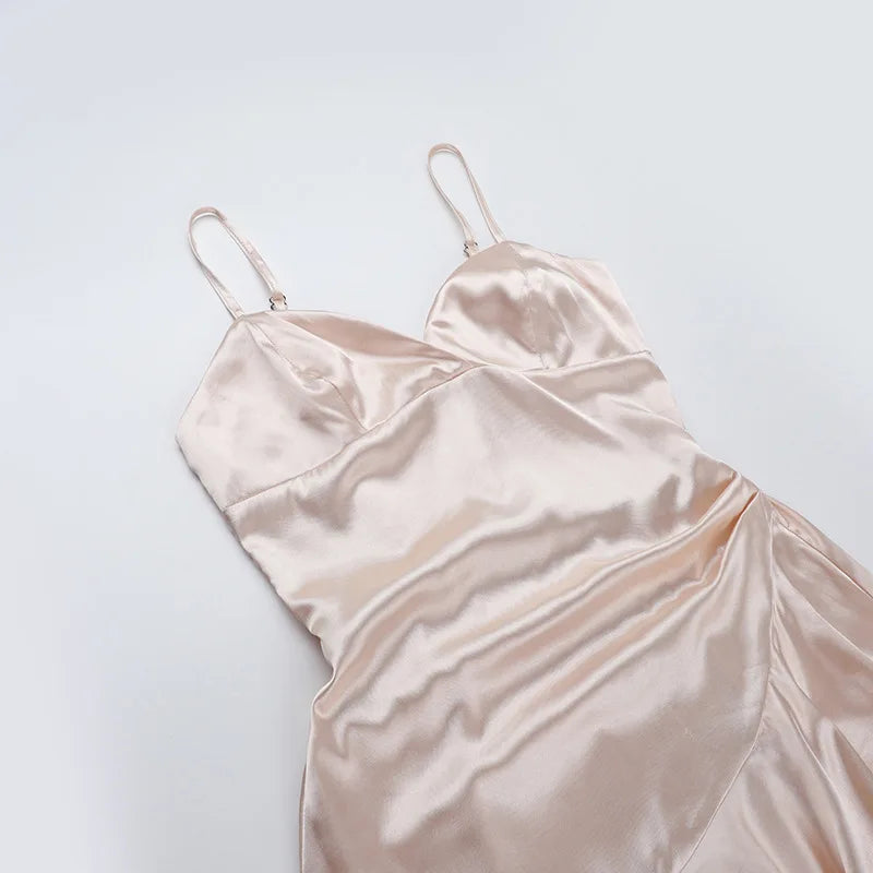 שמלת מקסי סאטן מלמלה בעיטור שסע - סיאנה