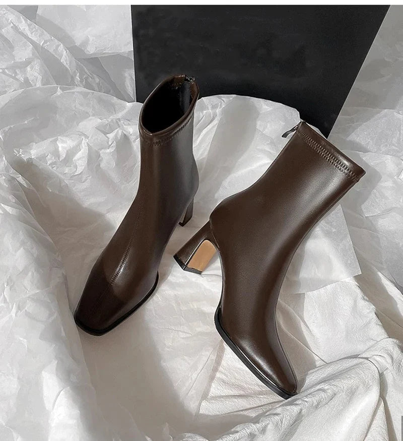 מגפי עקב דמוי עור -מיי