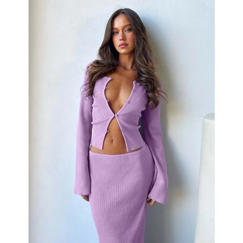 סט שני חלקים סרוג חצאית מקסי וחולצת כפתורים - כליל