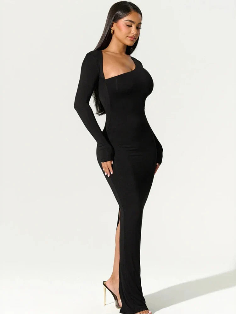 שמלת מקסי צמודה בעיצוב קו צוואר אלכסוני - אמארה