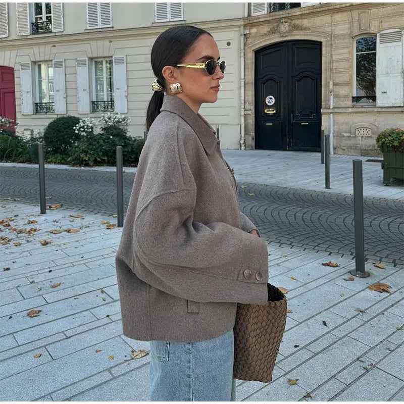 ג'קט צמר קצר בעיטור כפתורים - ג'יימס