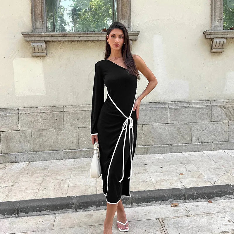 שמלת מידי סרוגה שרוול אחד בעיטור קשירת מעטפת - תהילה