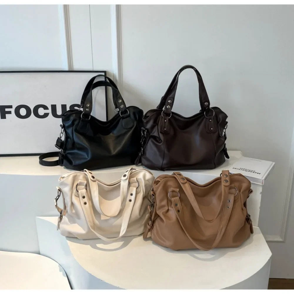 Retro design faux leather bag