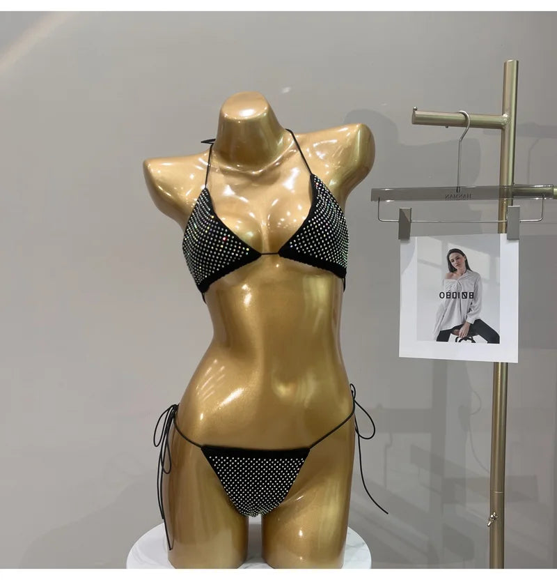 ביקיני קשירה משולשים בעיצוב רשת יהלומים - דיימונד