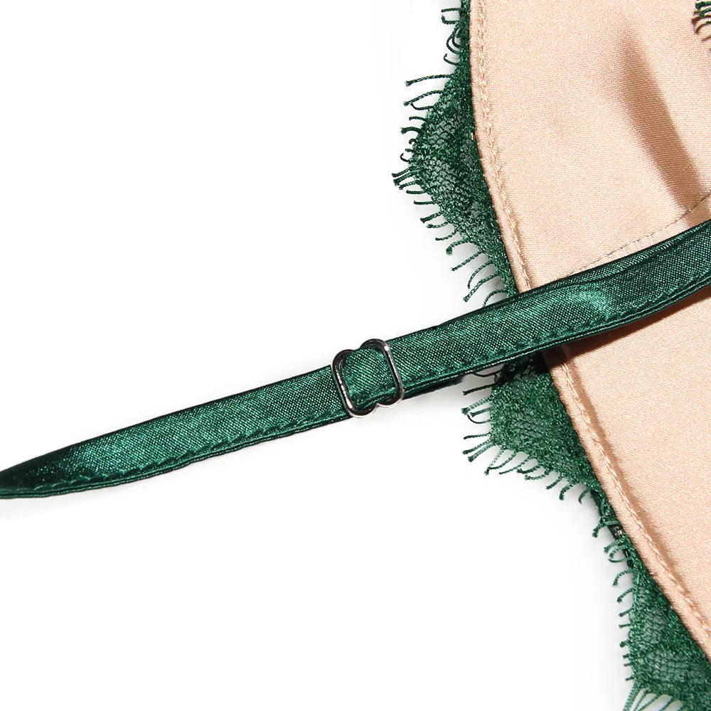 שמלת מידי תחרה בגזרה צמודה - ברברה