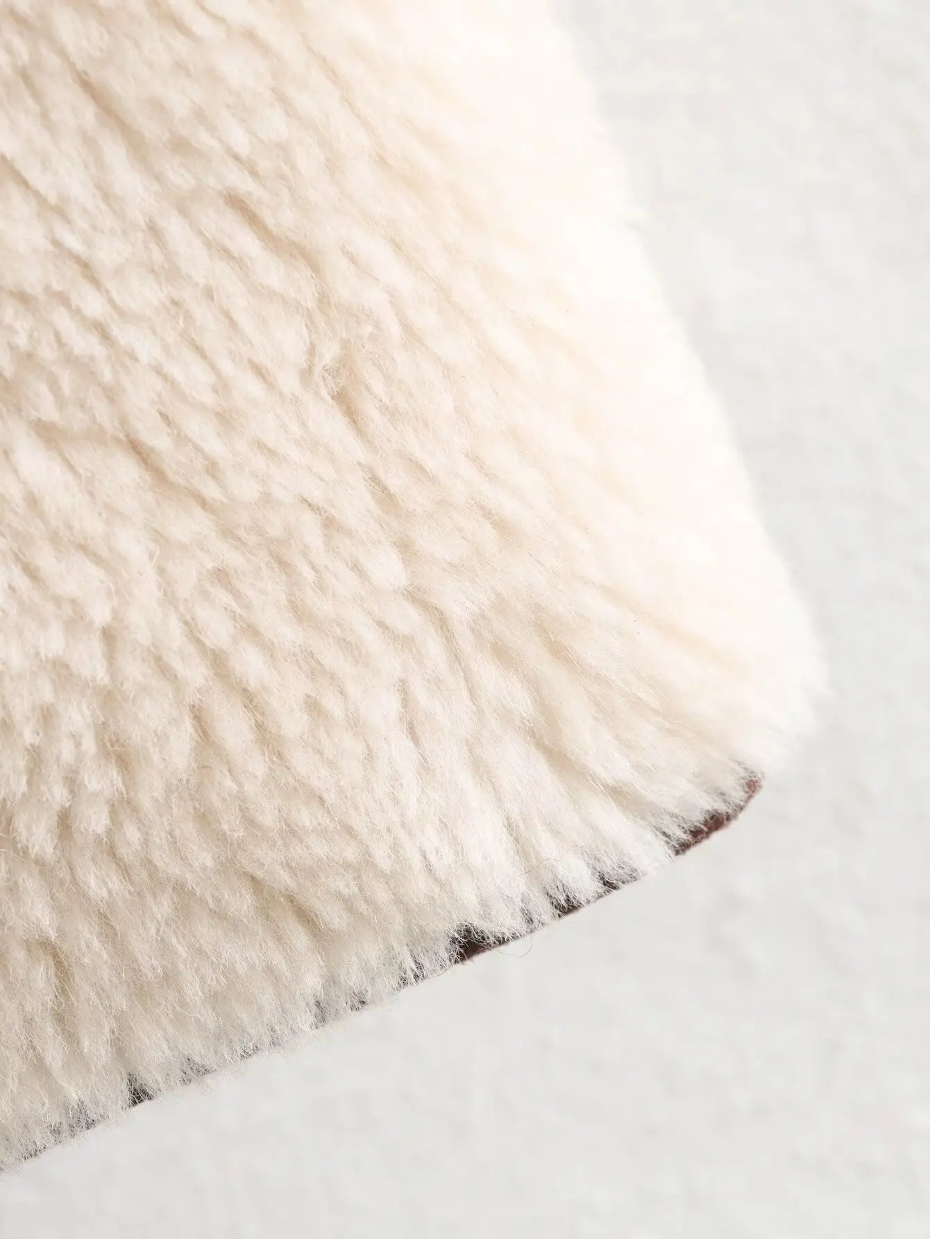 מעיל פרווה סגירת כפתורים - פריס