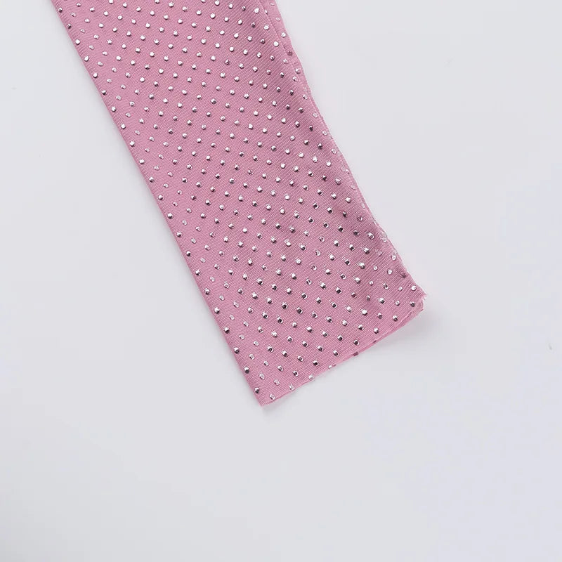 שמלת מיני צמודה בעיטור זרקונים מנצנצים בגזרת גולף - קארדי