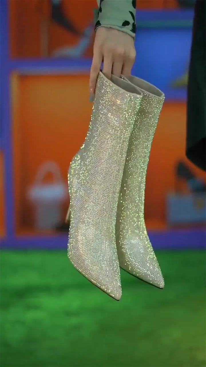 Pointed-toe pumps decorated with sparkling rhinestones - Brianna