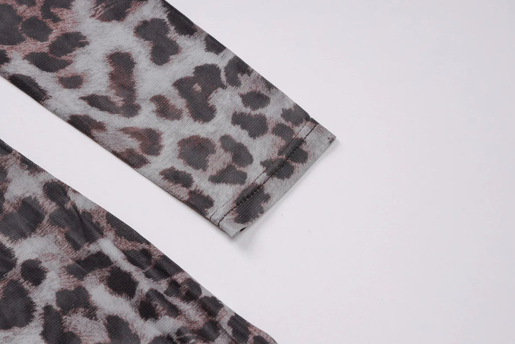 שמלת מיני שיפון מנומרת בעיצוב תחתית אטומה - LEO