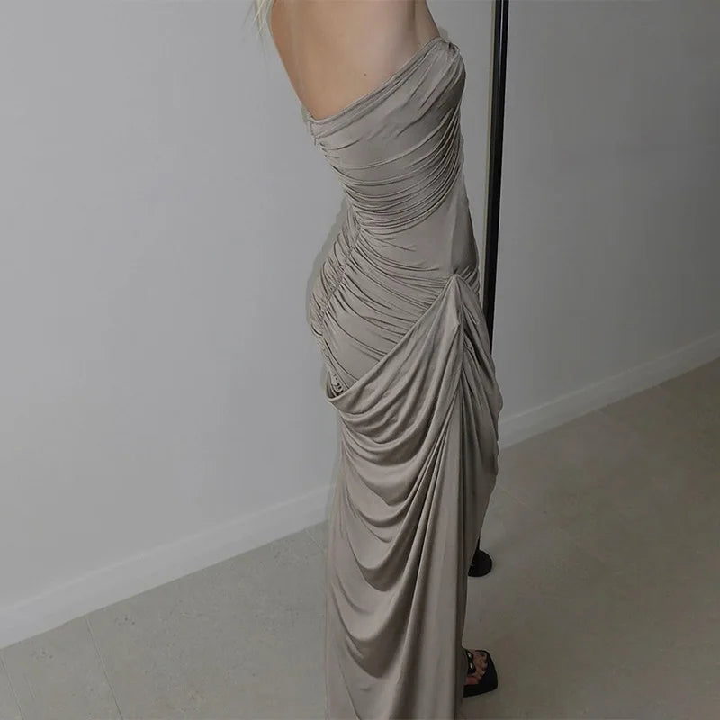 שמלת מקסי קיפולים בעיצוב חזה מיוחד -  LILA