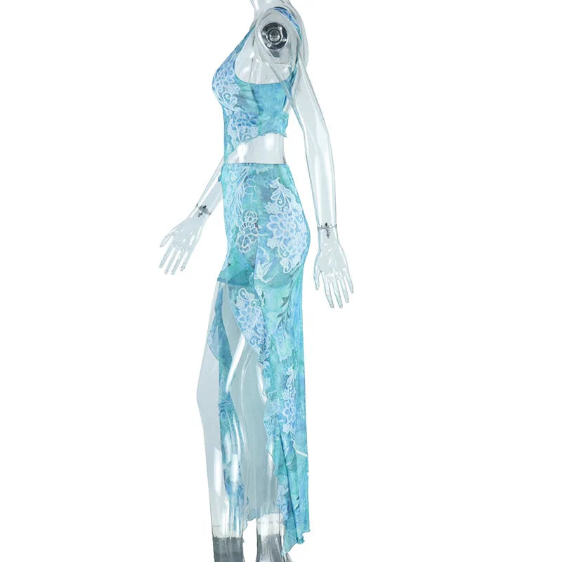 סט שני חלקים בהדפס טרופי טופ וחצאית מקסי מלמלה בעיצוב שסע - MAYA